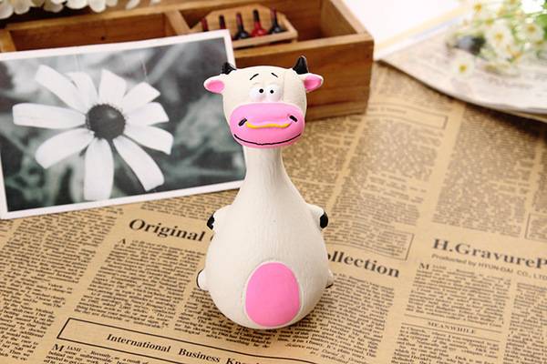 Hovedbilde Kjegle hundeleke i latex, ku