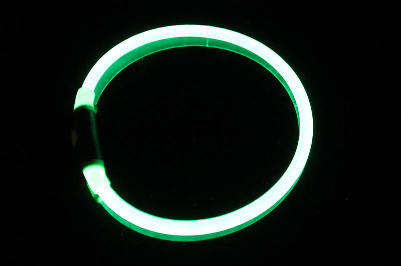 Medium LED ring med USB lader, 50cm - justerbar
