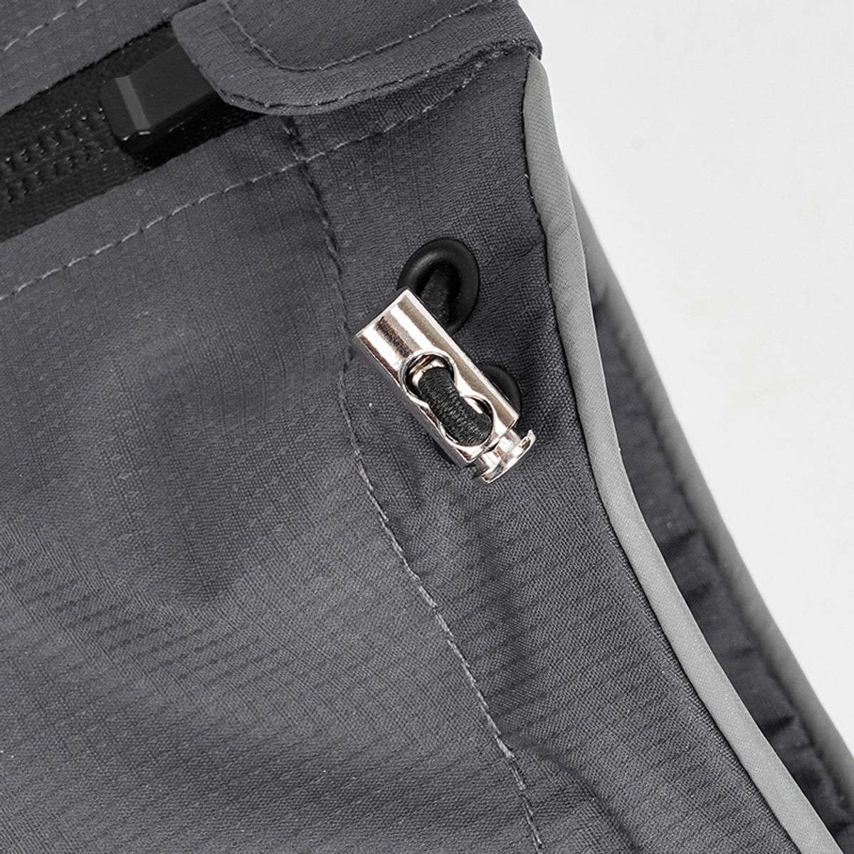 Grå fire-bens overall til hund, vann og vindtett